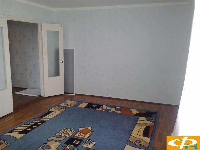 Купить 2 комнатную квартиру 54 кв м по ул Просвещения в пгт Приморский города Феодосии.