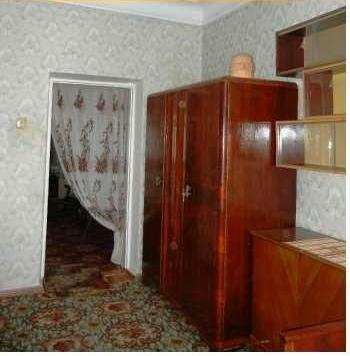 Купить 2 комнатную квартиру 41 кв м по ул Краснобаева в Феодосии.