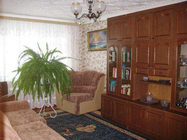 Купить 3 комнатную квартиру 69,5 кв м по ул Просвещения в пгт Приморский города Феодосии.