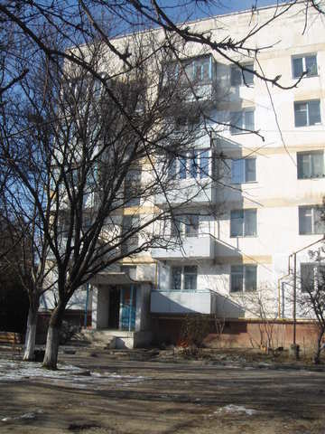 Купить 3 комнатную квартиру 68,7 кв м по ул Гарнаева в Феодосии