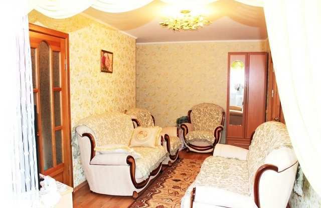 Купить 3 комнатную квартиру 56,1 кв м по ул Украинская в Феодосии.
