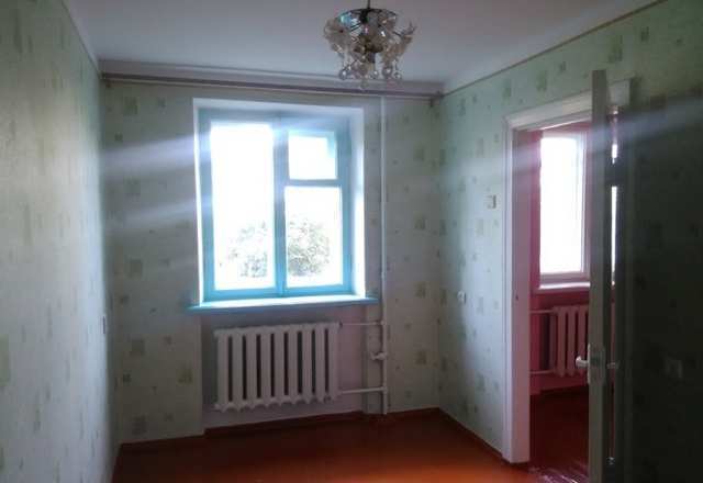 Купить 3 комнатную квартиру 57,3 кв м по ул Гагарина в пгт Приморский города Феодосии.