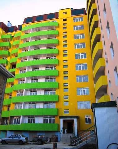 Купить 3 комнатную квартиру 90,20 кв м по Симферопольскому шоссе в Феодосии.