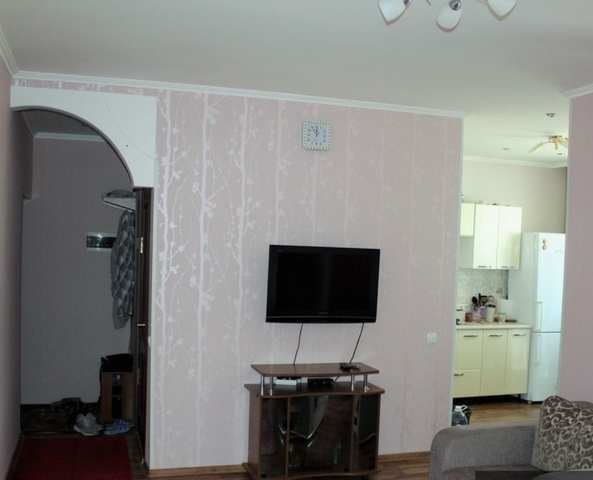 Купить 2 комнатную квартиру 58 кв м по ул Айвазовского в городе Судак.