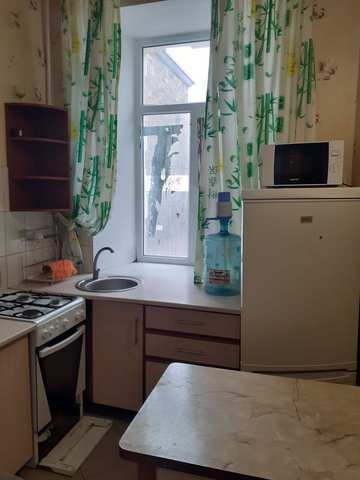 Купить 1 комнатную квартиру 33,8 кв м по ул Кирова в Феодосии.