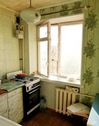 Купить 2 комнатную квартиру 49,8 кв м по ул Крымская в Феодосии.