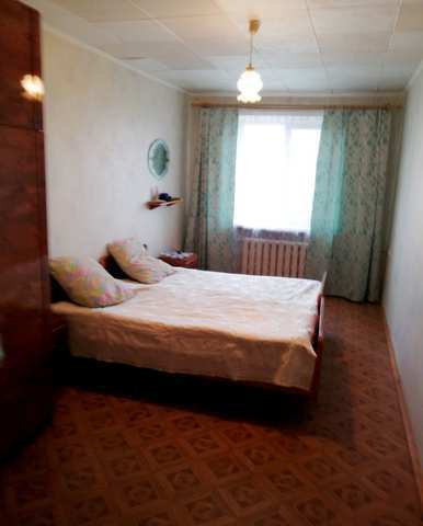 Купить 2 комнатную квартиру 49,8 кв м по ул Крымская в Феодосии.