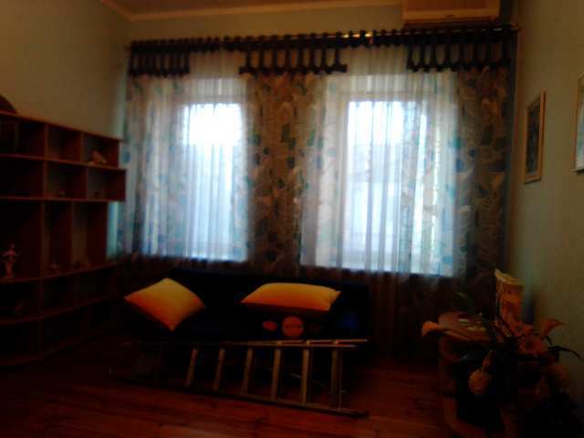 Купить 3 комнатную квартиру 79,10 кв.м по ул. Красноармейской в Феодосии.